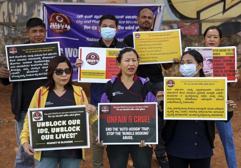 Work From Home Is a Cruel Joke for Indias Gig Workers - The Wire