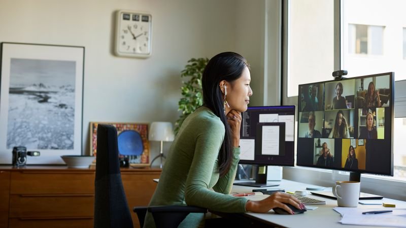 People who live alone in remote-friendly jobs may go days without human contact. For some, that’s not healthy | CNN